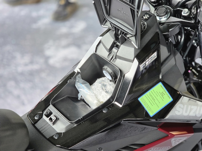 Suzuki Satria 2026 ra mắt Việt Nam: Gi&aacute; từ 54,5 triệu, nhiều n&acirc;ng cấp về kiểu d&aacute;ng, trang bị, kết nối điện thoại, cạnh tranh Exciter, Winner - Ảnh 10.