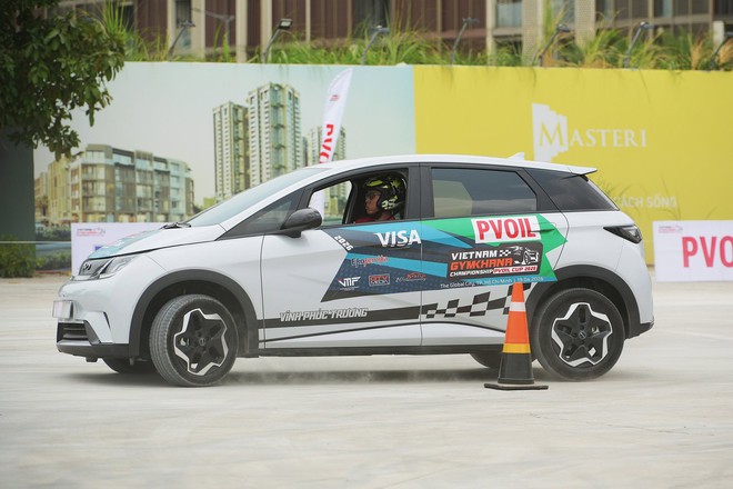 Chủ xe BYD Dolphin sau hơn 25.000km: Sạc kh&ocirc;ng phải vấn đề, &lsquo;chọn xe Trung Quốc đ&atilde; dễ bị b&agrave;n t&aacute;n, chọn xe điện Trung Quốc th&igrave; c&ograve;n bị n&oacute;i nhiều hơn&rsquo; - Ảnh 5.
