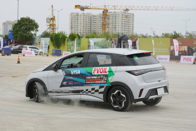 Chủ xe BYD Dolphin sau hơn 25.000km: Sạc kh&ocirc;ng phải vấn đề, &lsquo;chọn xe Trung Quốc đ&atilde; dễ bị b&agrave;n t&aacute;n, chọn xe điện Trung Quốc th&igrave; c&ograve;n bị n&oacute;i nhiều hơn&rsquo; - Ảnh 6.