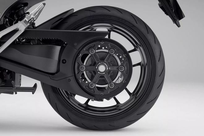 Honda WN7 từng về Việt Nam chốt gi&aacute; quy đổi hơn 440 triệu đồng: Mạnh ngang xe xăng 700cc, chạy 130km/sạc - Ảnh 5.