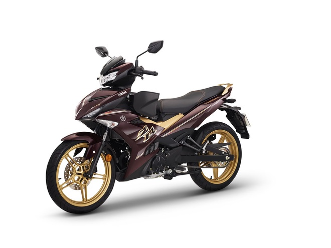 Yamaha Exciter 150 c&oacute; diện mạo mới: Gi&aacute; quy đổi từ 57 triệu đồng, nhiều m&agrave;u nổi bật hơn, bản đặc biệt c&oacute; chắn gi&oacute; thể thao, USB-C - Ảnh 5.