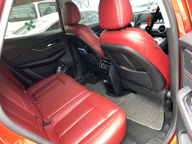 Chiếc SUV cỡ C đời 2021 n&agrave;y b&aacute;n lại chỉ 300 triệu đồng: Mua mới ra biển kh&ocirc;ng dưới 850 triệu đồng, c&oacute; ADAS, d&ugrave;ng m&aacute;y Mitsubishi - Ảnh 8.