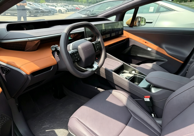 Hyundai Ioniq V lộ thiết kế kh&ocirc;ng giống ai, đi hơn 600km/sạc, c&oacute; bản kh&ocirc;ng lo phải tấp v&agrave;o trạm sạc - Ảnh 8.