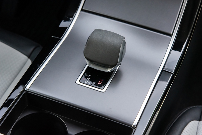 Chọn Range Rover Evoque cho vợ: Chiếc xe hiếm hoi gi&uacute;p c&aacute;c &ocirc;ng chồng đi SUV full-size 'đổi gi&oacute;' m&agrave; kh&ocirc;ng hụt hẫng - Ảnh 21.