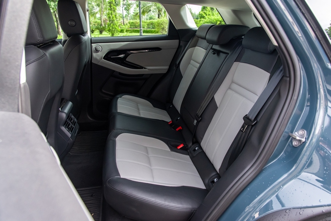 Chọn Range Rover Evoque cho vợ: Chiếc xe hiếm hoi gi&uacute;p c&aacute;c &ocirc;ng chồng đi SUV full-size 'đổi gi&oacute;' m&agrave; kh&ocirc;ng hụt hẫng - Ảnh 10.