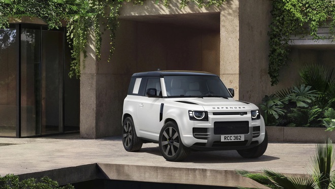 Defender 2027 ra mắt: Chia tay động cơ V8 huyền thoại, c&oacute; phi&ecirc;n bản giảm gần 100 m&atilde; lực nhưng đ&aacute;nh đổi tiếng p&ocirc; 'lực' hơn - Ảnh 3.
