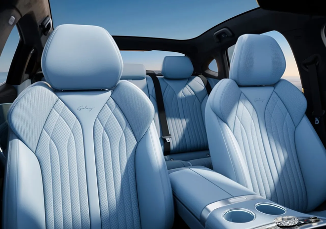 Geely Galaxy TT ra mắt: Sedan điện mạnh 570 m&atilde; lực, sạc đầy đi hơn 700 km, dễ về Việt Nam đấu với BYD Seal - Ảnh 6.