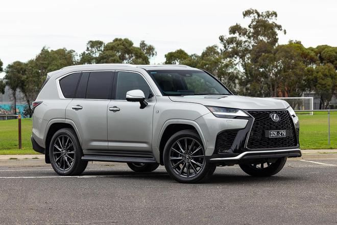 Chiếc Lexus LX 700h đầu tiên về Việt Nam: Bản hybrid mạnh nhất của LX, mạnh gần 460 mã, có gói thể thao phục vụ đại gia Việt - Ảnh 5.
