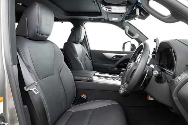 Chiếc Lexus LX 700h đầu tiên về Việt Nam: Bản hybrid mạnh nhất của LX, mạnh gần 460 mã, có gói thể thao phục vụ đại gia Việt - Ảnh 12.