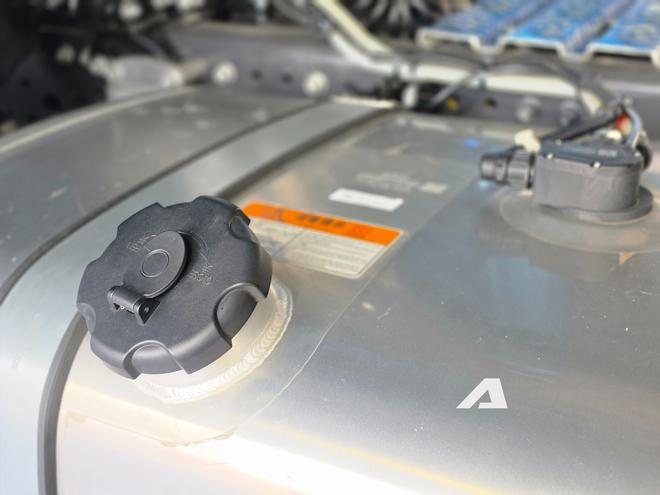 Soi xe đầu k&eacute;o Foton Galaxus R5 vừa ch&agrave;o kh&aacute;ch Việt: Lực k&eacute;o mạnh hơn cả si&ecirc;u xe Koenigsegg Regera, tiện nghi như &ocirc; t&ocirc; với camera 4 hướng, gương chỉnh điện - Ảnh 10.