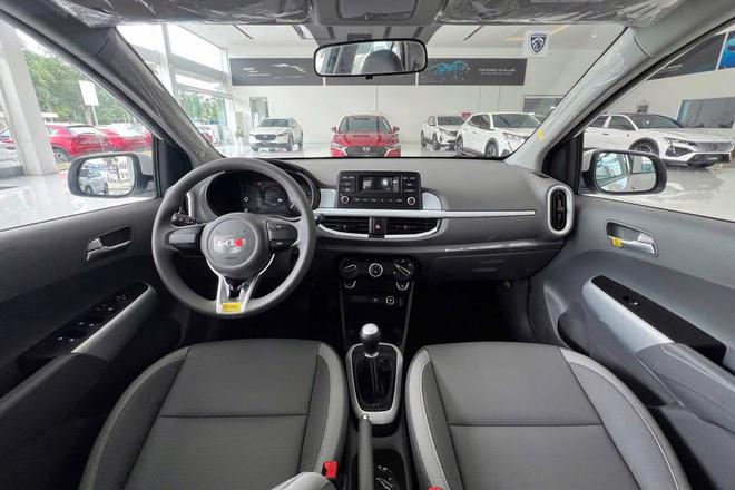 Kia Morning giảm giá hàng chục triệu đồng tại đại lý: Xe mới đọ giá xe cũ, dù giảm nhưng vẫn chưa 'mềm' bằng các lựa chọn xe điện trên thị trường - Ảnh 3.