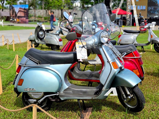 Lạc v&agrave;o d&agrave;n xe chục năm tuổi tại Vietnam Scooter Fest 2026: Từ những chiếc Vespa nhuốm m&agrave;u thời gian đến Cadillac huyền thoạ - Ảnh 5.