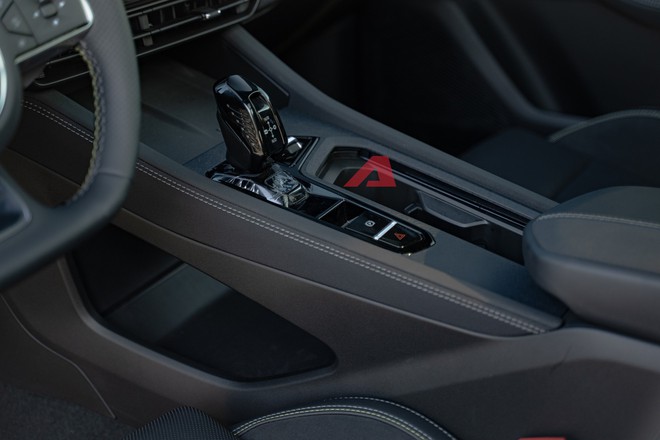 Chi tiết bản 'full' Lynk & Co 03 2026 tại VN: Gi&aacute; dự kiến 860 triệu, động cơ ngang ngửa Civic, d&ugrave;ng hộp số ly hợp k&eacute;p - Ảnh 17.