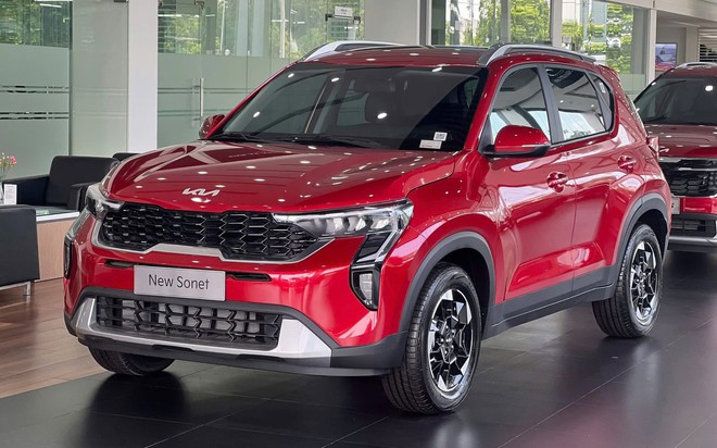 Kia Sonet giảm gi&aacute; kỷ lục tại Việt Nam: Ni&ecirc;m yết c&ograve;n từ 450 triệu đồng, rẻ nhất ph&acirc;n kh&uacute;c, tăng &aacute;p lực cho Fronx - Ảnh 6.