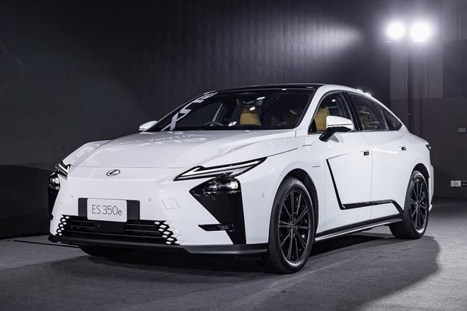 Lexus ES đời mới ra mắt gần Việt Nam: Giá quy đổi từ 2,6 tỷ đồng, bản giá rẻ lại… nhiều trang bị hơn - Ảnh 15.