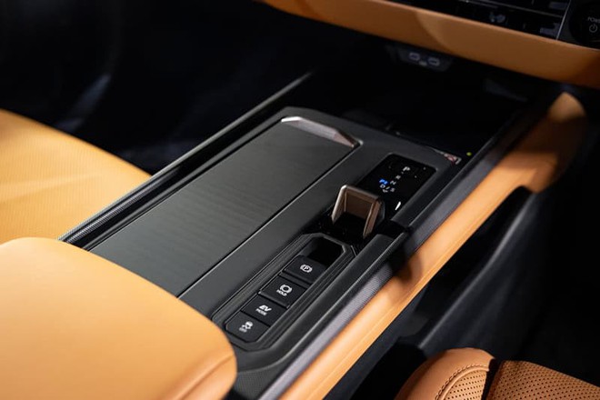 Lexus ES đời mới ra mắt gần Việt Nam: Giá quy đổi từ 2,6 tỷ đồng, bản giá rẻ lại… nhiều trang bị hơn - Ảnh 11.