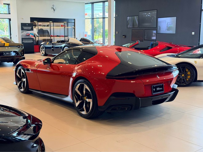 Ferrari 12Cilindri đầu ti&ecirc;n về Việt Nam: Gi&aacute; b&aacute;n l&agrave; ẩn số, t&ugrave;y chọn ghế carbon, d&ugrave;ng m&aacute;y V12 mạnh hơn 800 m&atilde; lực - Ảnh 6.