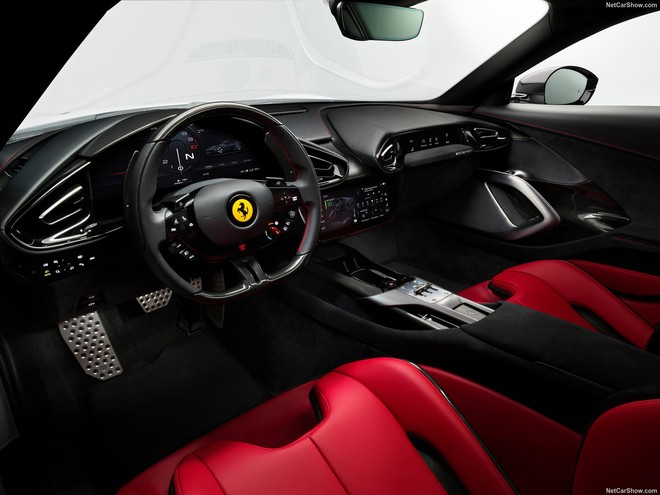 Ferrari 12Cilindri đầu ti&ecirc;n về Việt Nam: Gi&aacute; b&aacute;n l&agrave; ẩn số, t&ugrave;y chọn ghế carbon, d&ugrave;ng m&aacute;y V12 mạnh hơn 800 m&atilde; lực - Ảnh 11.