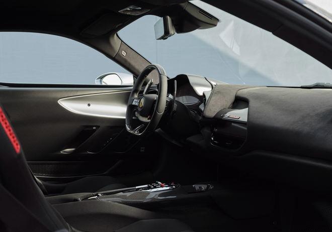Ferrari l&agrave;m ri&ecirc;ng si&ecirc;u xe độc bản cho giới tinh hoa: Gần 1.000 m&atilde; lực, ngoại h&igrave;nh kh&ocirc;ng c&ograve;n nhận ra bản gốc - Ảnh 6.