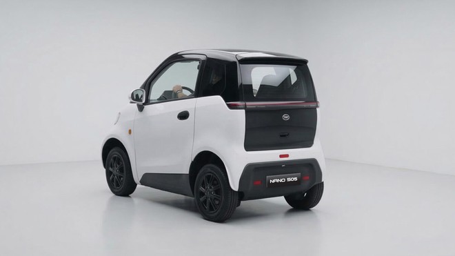Nano S05 - &Ocirc; t&ocirc; điện gi&aacute; dự kiến hơn 120 triệu đồng lộ diện thực tế tại Việt Nam, dễ th&agrave;nh h&agrave;ng 'hot' với chiều d&agrave;i hơn Honda SH chỉ 20cm, pin th&aacute;o rời - Ảnh 7.