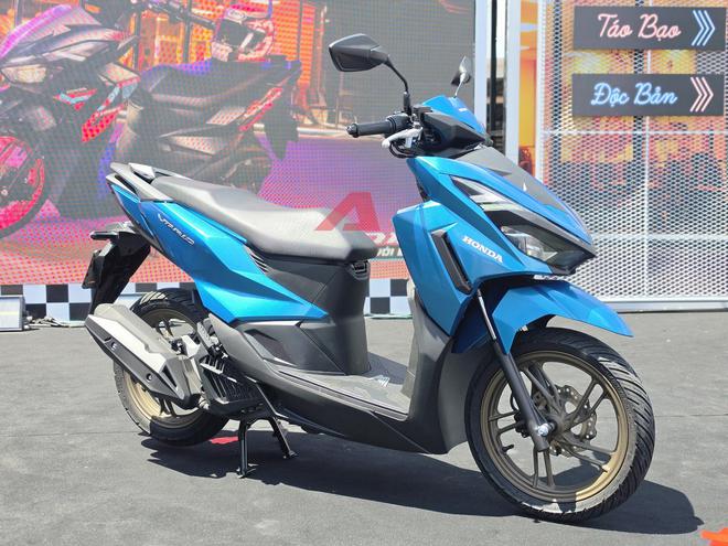 Honda Vario 2027 chốt gi&aacute; từ 42,7 triệu đồng: Th&ecirc;m bản ghi-đ&ocirc;ng trần như m&ocirc; t&ocirc;, nhập khẩu Indonesia đ&uacute;ng &yacute; d&acirc;n chơi Việt, sẵn xe giao trong v&agrave;i ng&agrave;y nữa - Ảnh 2.