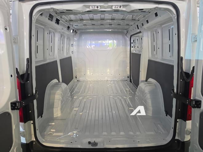 Xem trước Foton eView Connect sắp bán tại Việt Nam: Xe van điện mạnh gần 170 mã lực, sạc đầy đi 270 km, trang bị cần số như Mercedes - Ảnh 17.