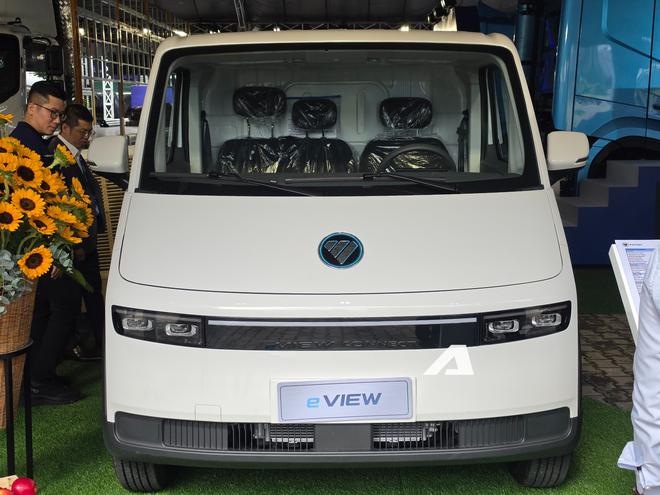 Xem trước Foton eView Connect sắp bán tại Việt Nam: Xe van điện mạnh gần 170 mã lực, sạc đầy đi 270 km, trang bị cần số như Mercedes - Ảnh 1.