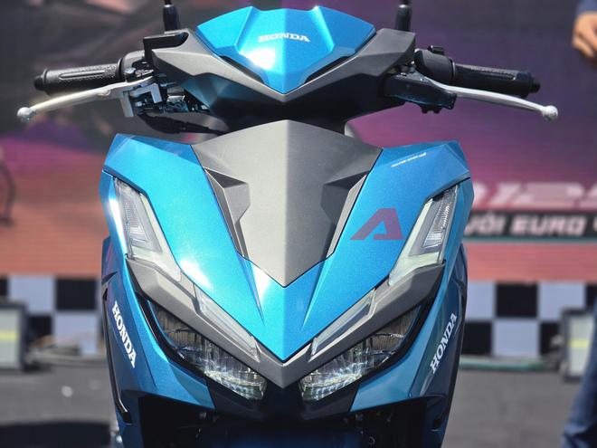 Honda Vario 2027 chốt gi&aacute; từ 42,7 triệu đồng: Th&ecirc;m bản ghi-đ&ocirc;ng trần như m&ocirc; t&ocirc;, nhập khẩu Indonesia đ&uacute;ng &yacute; d&acirc;n chơi Việt, sẵn xe giao trong v&agrave;i ng&agrave;y nữa - Ảnh 10.