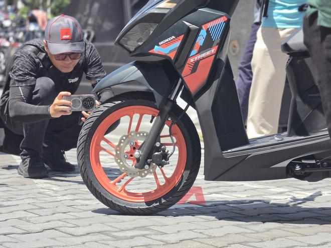 Honda Vario 2027 chốt gi&aacute; từ 42,7 triệu đồng: Th&ecirc;m bản ghi-đ&ocirc;ng trần như m&ocirc; t&ocirc;, nhập khẩu Indonesia đ&uacute;ng &yacute; d&acirc;n chơi Việt, sẵn xe giao trong v&agrave;i ng&agrave;y nữa - Ảnh 13.