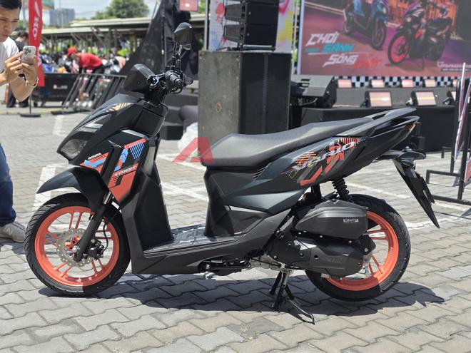 Honda Vario 2027 chốt gi&aacute; từ 42,7 triệu đồng: Th&ecirc;m bản ghi-đ&ocirc;ng trần như m&ocirc; t&ocirc;, nhập khẩu Indonesia đ&uacute;ng &yacute; d&acirc;n chơi Việt, sẵn xe giao trong v&agrave;i ng&agrave;y nữa - Ảnh 6.