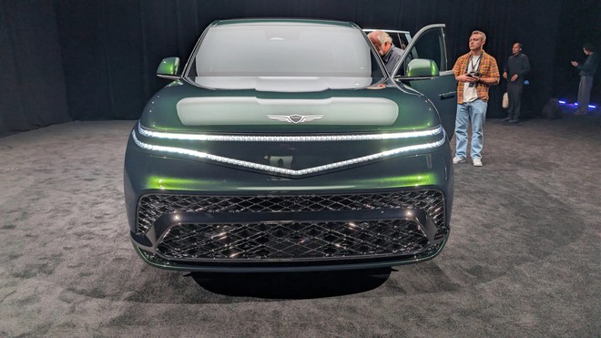Chi tiết Genesis GV90 mới ra mắt: SUV điện cỡ lớn c&oacute; cửa mở kiểu Rolls-Royce, c&ocirc;ng suất 657 m&atilde; lực, gi&aacute; b&aacute;n vẫn l&agrave; ẩn số - Ảnh 14.