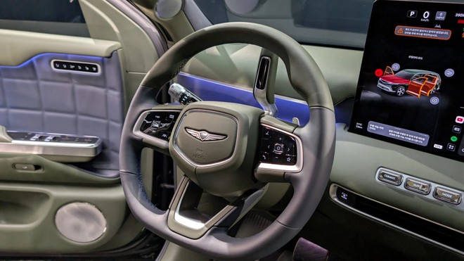 Chi tiết Genesis GV90 mới ra mắt: SUV điện cỡ lớn c&oacute; cửa mở kiểu Rolls-Royce, c&ocirc;ng suất 657 m&atilde; lực, gi&aacute; b&aacute;n vẫn l&agrave; ẩn số - Ảnh 24.