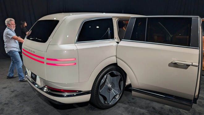 Chi tiết Genesis GV90 mới ra mắt: SUV điện cỡ lớn c&oacute; cửa mở kiểu Rolls-Royce, c&ocirc;ng suất 657 m&atilde; lực, gi&aacute; b&aacute;n vẫn l&agrave; ẩn số - Ảnh 6.