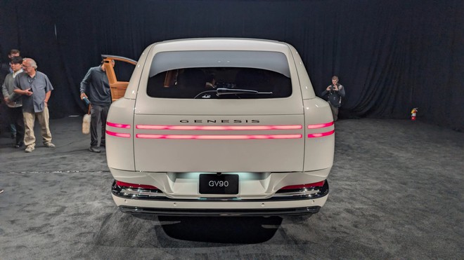 Chi tiết Genesis GV90 mới ra mắt: SUV điện cỡ lớn c&oacute; cửa mở kiểu Rolls-Royce, c&ocirc;ng suất 657 m&atilde; lực, gi&aacute; b&aacute;n vẫn l&agrave; ẩn số - Ảnh 20.