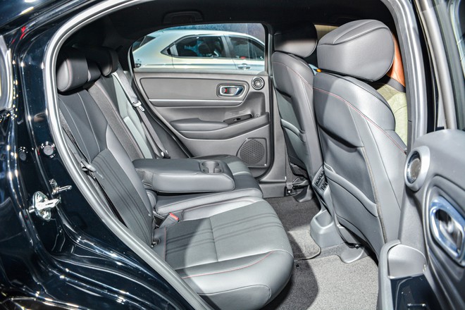 SUV &aacute;p đảo Top 5 Xe gia đ&igrave;nh 600 triệu - 1 tỷ đồng tại CCA 2026: HR-V &lsquo;chung m&acirc;m&rsquo; c&aacute;c xe tr&ecirc;n ph&acirc;n kh&uacute;c, Innova Cross l&agrave; MPV hiếm hoi - Ảnh 8.