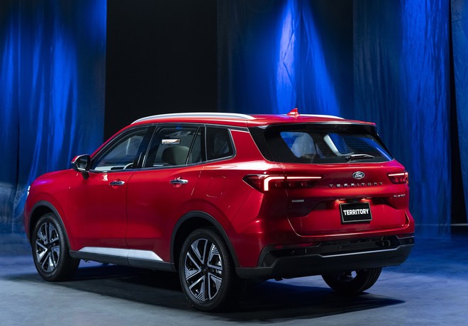 SUV &aacute;p đảo Top 5 Xe gia đ&igrave;nh 600 triệu - 1 tỷ đồng tại CCA 2026: HR-V &lsquo;chung m&acirc;m&rsquo; c&aacute;c xe tr&ecirc;n ph&acirc;n kh&uacute;c, Innova Cross l&agrave; MPV hiếm hoi - Ảnh 14.