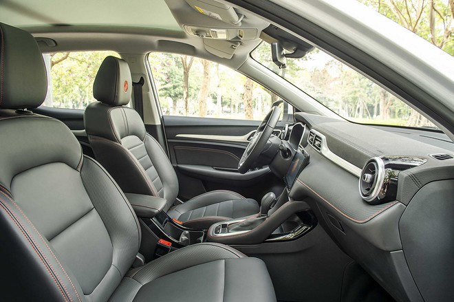 MG ZS giảm gi&aacute; kỷ lục tại đại l&yacute;: Thực tế c&ograve;n từ 395 triệu đồng, cạnh tranh Seltos, Creta bằng gi&aacute; rẻ hơn cả Morning, i10 - Ảnh 8.
