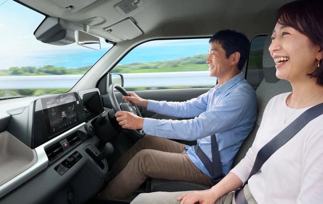 Suzuki c&oacute; xe điện mini nhỏ gần như VF 3 nhưng 5 cửa: 2 m&agrave;n h&igrave;nh lớn, phanh điện tử, chạy 310km/sạc, sạc nhanh 80% trong 25 ph&uacute;t - Ảnh 5.