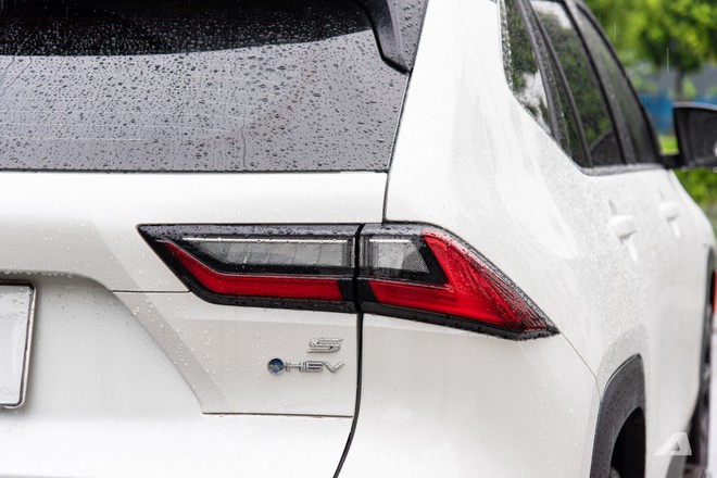L&aacute;i thử từ Creta, Seltos tới CX-5, nữ chủ xe 25 tuổi chốt Toyota Yaris Cross HEV: &lsquo;Tiện nghi ổn, động cơ hybrid c&oacute; thứ cần cải thiện&rsquo; - Ảnh 6.