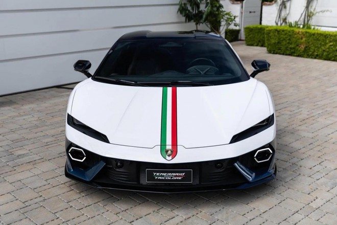 Lamborghini Temerario Tricolore trở lại mạnh gấp đ&ocirc;i Gallardo Tricolore sau 15 năm - Ảnh 3.