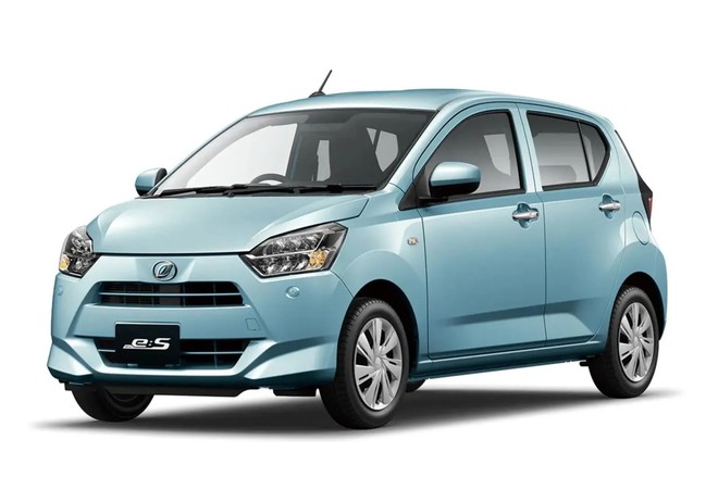 H&atilde;ng con Toyota l&agrave;m xe nhỏ gi&aacute; quy đổi chỉ 180 triệu đồng: Kh&ocirc;ng cần hybrid vẫn chỉ &lsquo;ăn&rsquo; 3,7L/100km, c&oacute; 4WD, ADAS kh&ocirc;ng k&eacute;m SUV cao cấp - Ảnh 2.