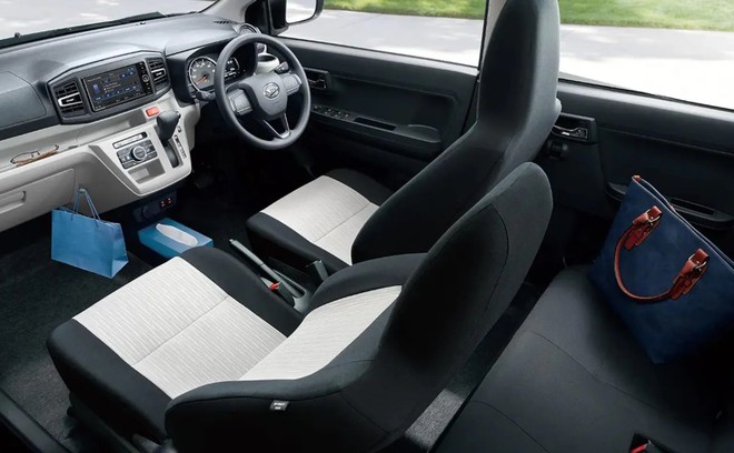 H&atilde;ng con Toyota l&agrave;m xe nhỏ gi&aacute; quy đổi chỉ 180 triệu đồng: Kh&ocirc;ng cần hybrid vẫn chỉ &lsquo;ăn&rsquo; 3,7L/100km, c&oacute; 4WD, ADAS kh&ocirc;ng k&eacute;m SUV cao cấp - Ảnh 7.
