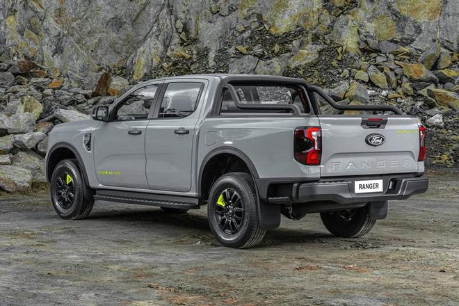Ford Ranger Wolftrak ra mắt tại quốc gia ngay s&aacute;t Việt Nam: Gi&aacute; quy đổi 747 triệu đồng, nằm giữa XLS v&agrave; Wildtrak - Ảnh 4.