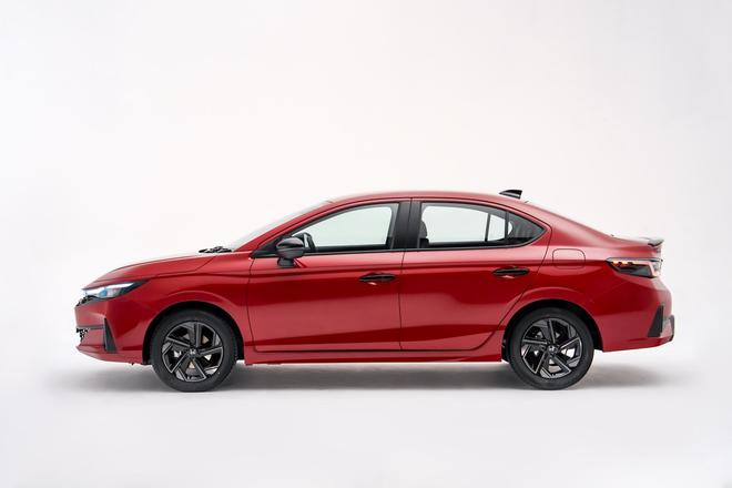 Honda City 2026 lộ nhiều chi tiết ở Việt Nam: Mặt trước kh&aacute;c biệt rất lớn, dễ th&ecirc;m m&agrave;n h&igrave;nh to, c&oacute; hybrid sẽ l&agrave;m kh&oacute; Vios, Accent - Ảnh 4.