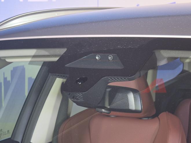 Ảnh thực tế BMW X1 2026 gi&aacute; gần 1,7 tỷ đồng vừa về Việt Nam: Thay đổi to&agrave;n diện từ ngo&agrave;i v&agrave;o trong, c&oacute; ADAS cạnh tranh Q3 - Ảnh 20.