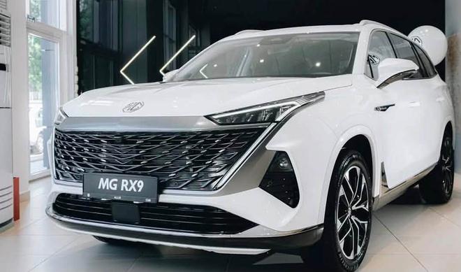 SUV 7 chỗ mới cạnh tranh Hyundai Palisade rục rịch về Việt Nam: PHEV đầy bình chạy gần 1.200km, cắm được thiết bị điện, có ghế massage - Ảnh 1.