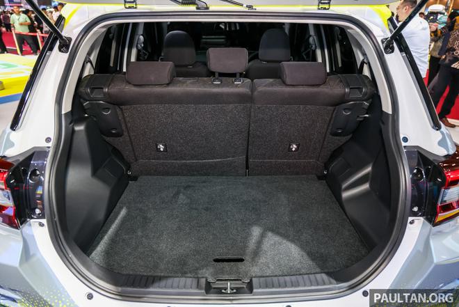 'Anh em sinh đ&ocirc;i' Toyota Raize tr&igrave;nh l&agrave;ng bản hybrid cực nổi bật: Sơn đổi m&agrave;u, thiết kế hầm hố hơn, gi&aacute; quy đổi hơn 500 triệu đồng - Ảnh 12.