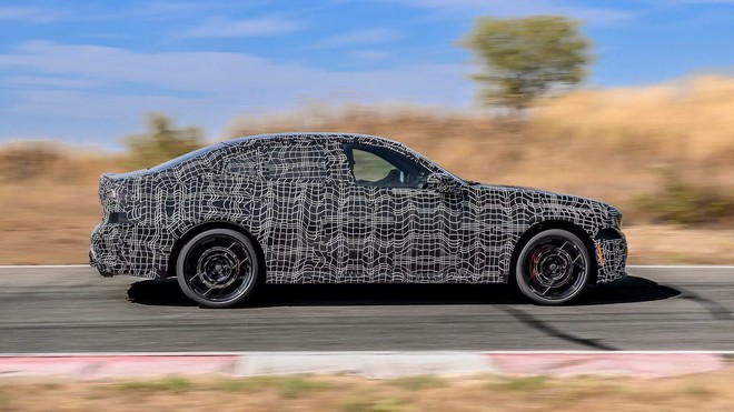 BMW 3 Series đời mới lộ diện không che trên đường: Cản sau hầm hố, kích thước lớn hơn hiện tại, động cơ hybrid tiêu chuẩn cạnh tranh C-Class - Ảnh 6.