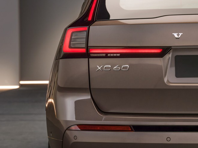 Volvo XC60 nâng cấp lớn: Đèn mới, thêm tính năng ADAS, chạy 126km không cần xăng - Ảnh 9.