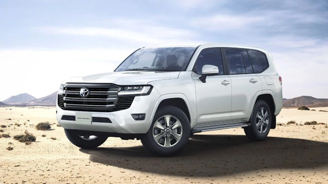 Toyota Land Cruiser 2026 ra mắt với g&oacute;i ngoại thất hầm hố, treo th&iacute;ch ứng, bỏ m&aacute;y xăng, d&ugrave;ng loại hybrid giống bản vừa b&aacute;n ở Việt Nam - Ảnh 5.